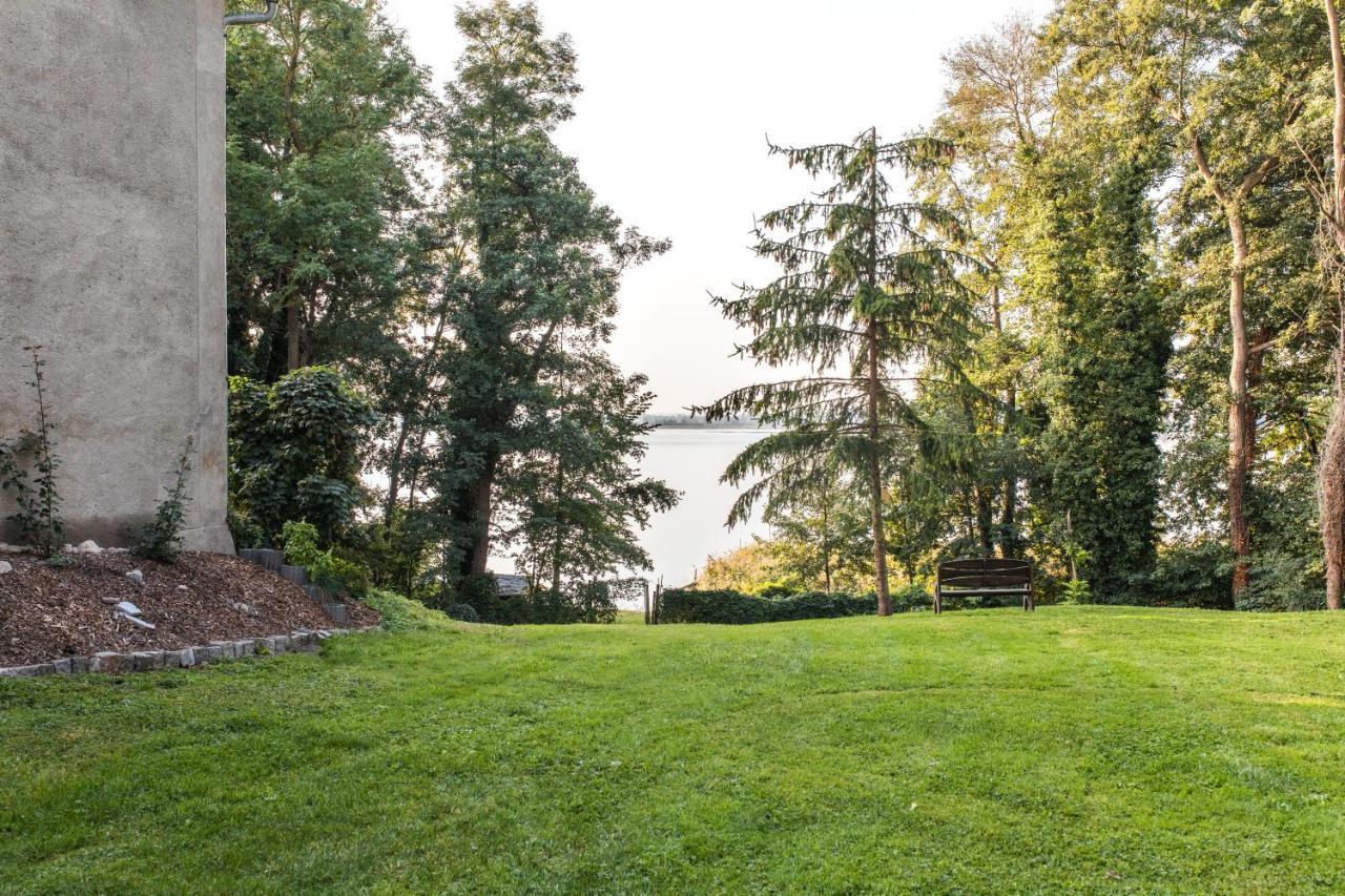Ferienwohnung Direkt Am Potzlower See Bagian luar foto